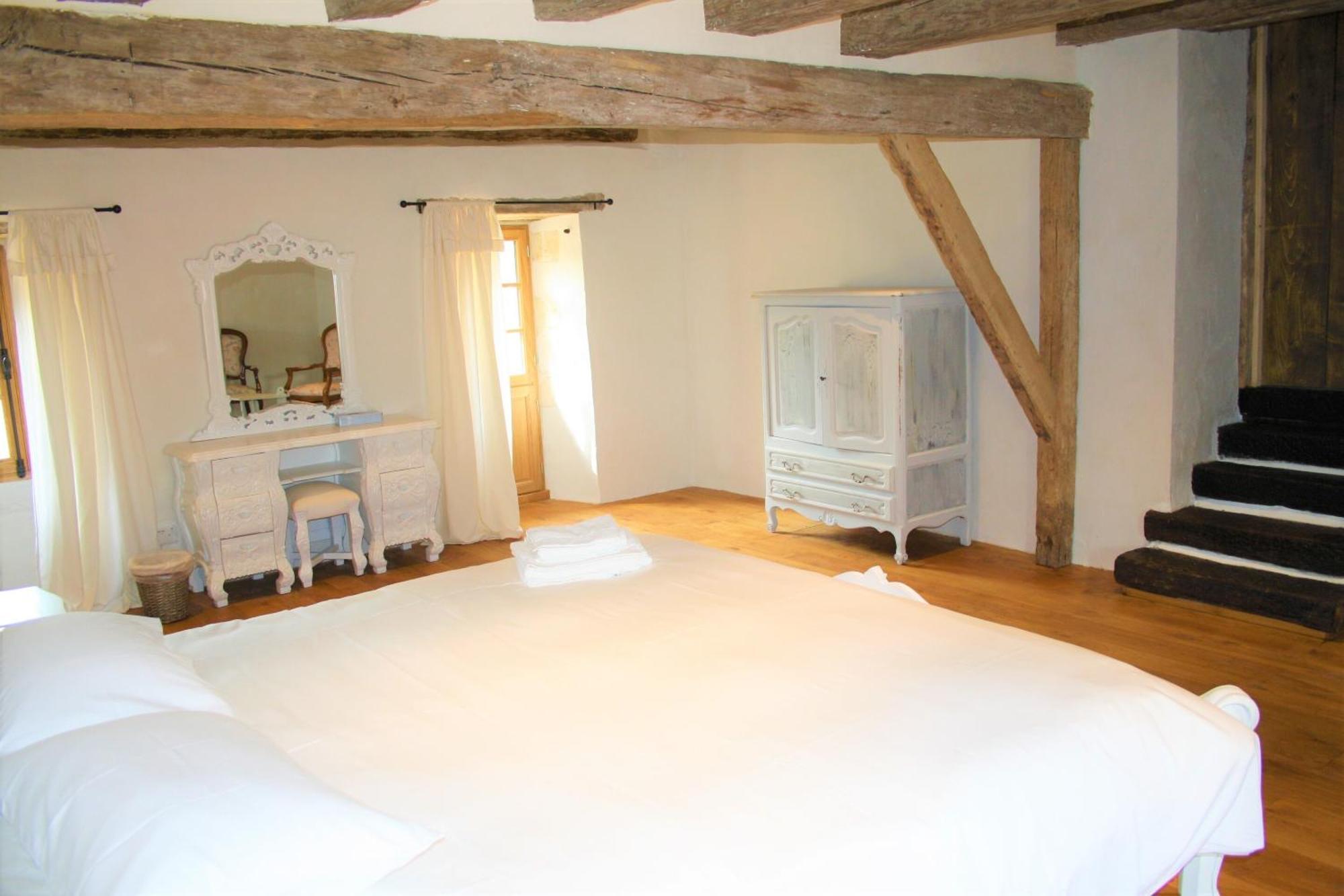 Asnieres-sur-Vegre 마누아르 드 라 바세 쿠르 B&B 외부 사진
