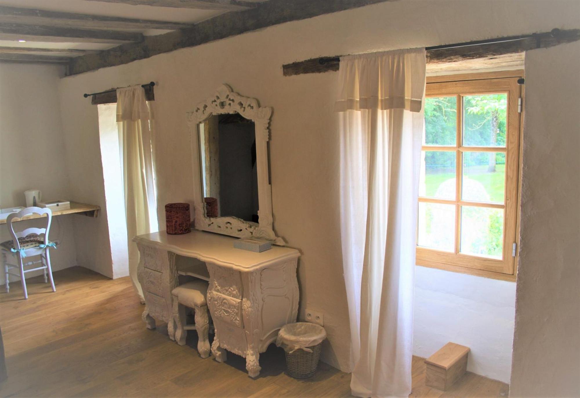 Asnieres-sur-Vegre 마누아르 드 라 바세 쿠르 B&B 외부 사진